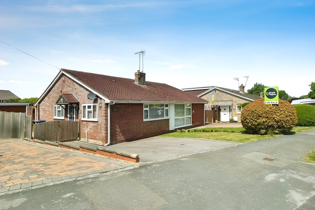 2 bedroom semi-detached bungalow for sale
