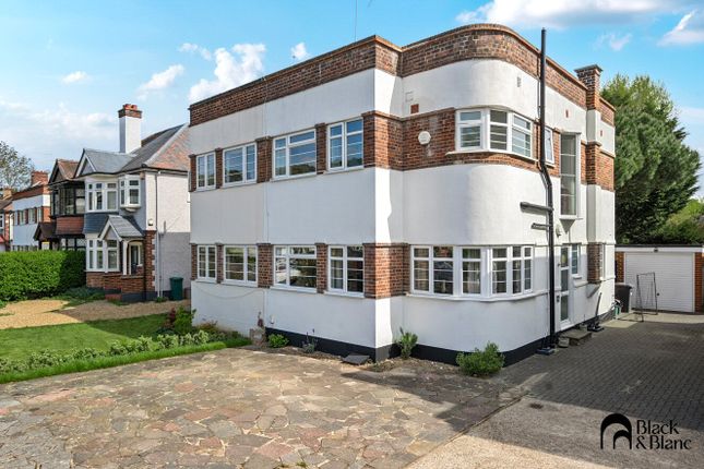 Ravensmead Road, Bromley, BR2 3 bed semi