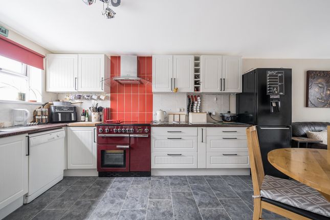 4 bed semi-detached house