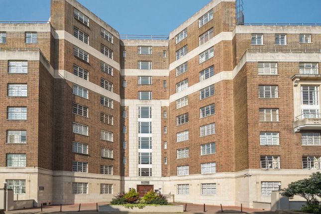 Hamlet Gardens, Hammersmith, London, W6 Studio for sale