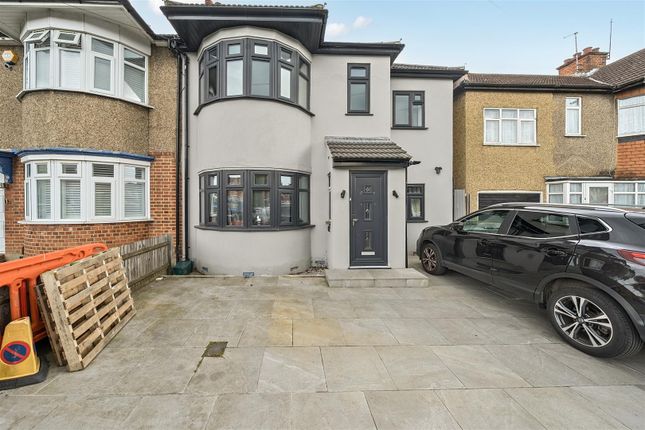 5 bedroom end of terrace house for sale