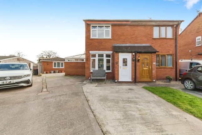 2 bedroom semi-detached house for sale