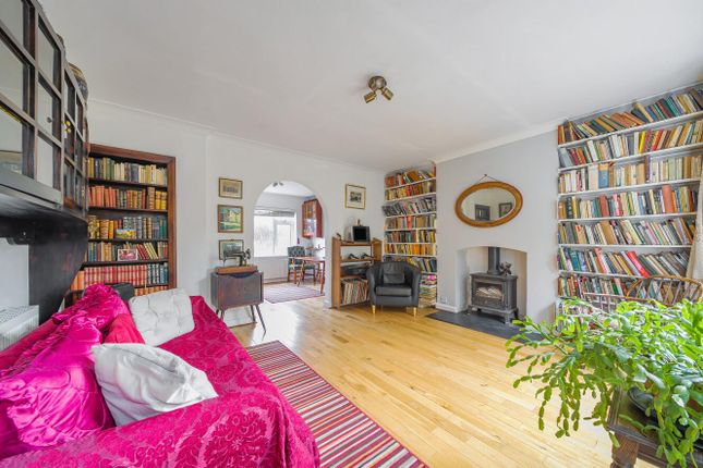 Mottingham Lane, Lee, London, SE12 3 bed detached house for sale