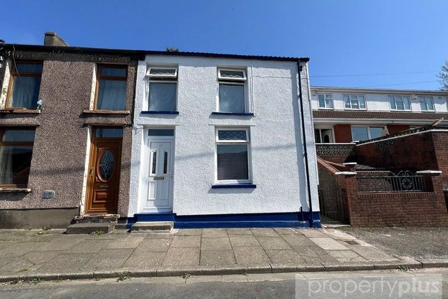 Semi-detached house for sale