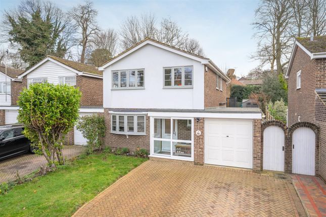 Vernon Drive, Ascot 3 bed detached house for sale