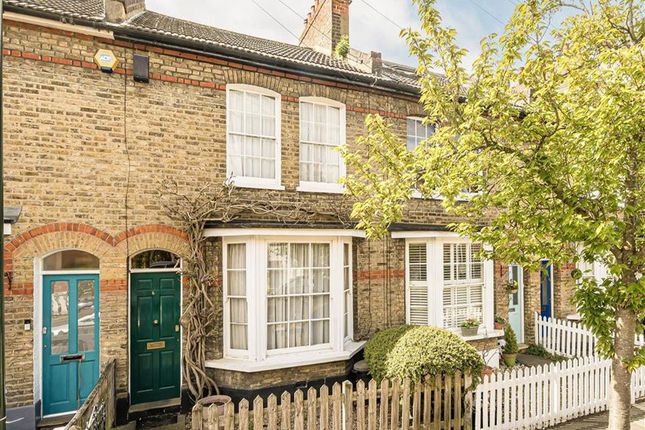 Wick Road, Teddington TW11 2 bed house for sale