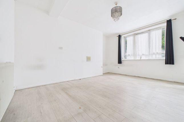 Old Ford Road, London 3 bed apartment for sale