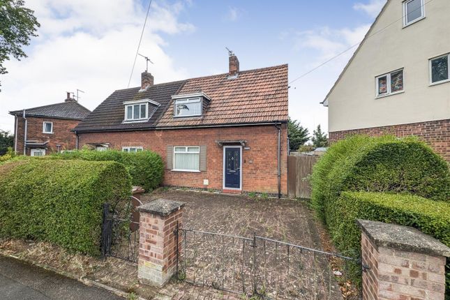 2 bedroom semi-detached house for sale