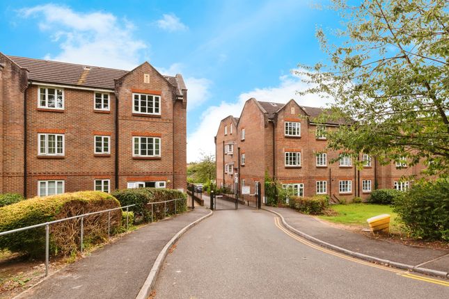 2 bed flat