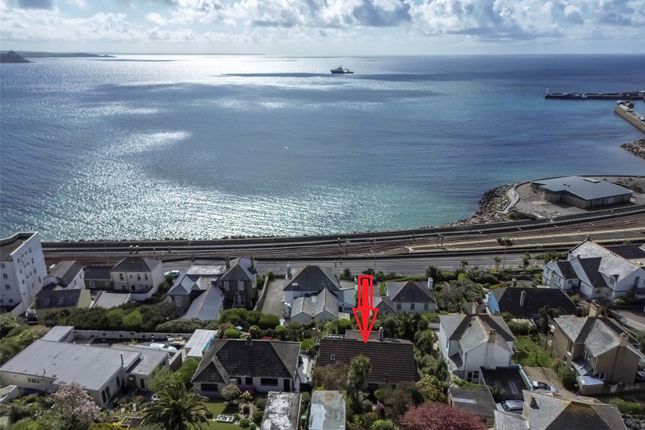 Lescudjack Crescent, Penzance TR18 3 bed bungalow for sale