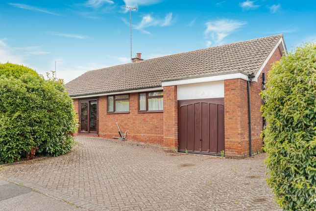 Harpenden AL5 3 bed detached bungalow for sale