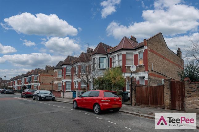 Kirkstall Avenue, Tottenham 2 bed flat for sale