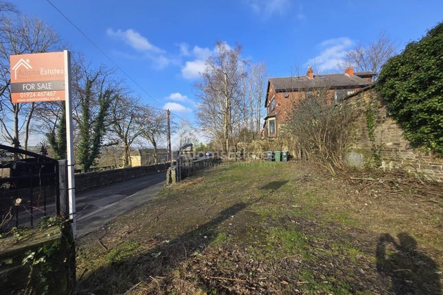 Knowles Hill Road, Dewsbury 3 bed detached house for sale