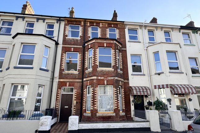 Morton Road, Exmouth EX8 3 bed flat for sale