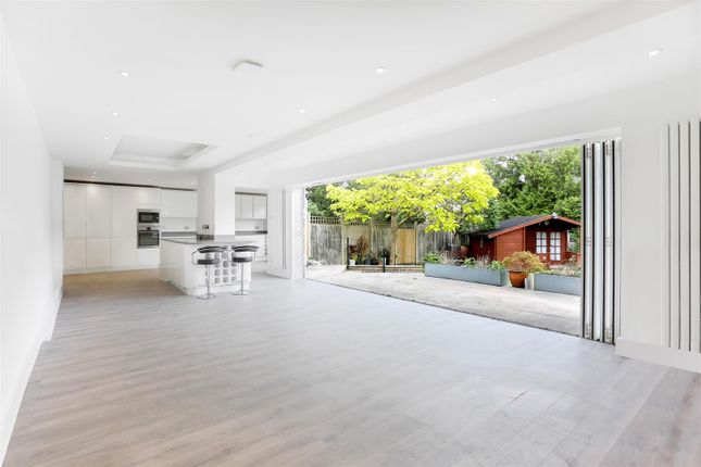 7 bedroom detached house for sale