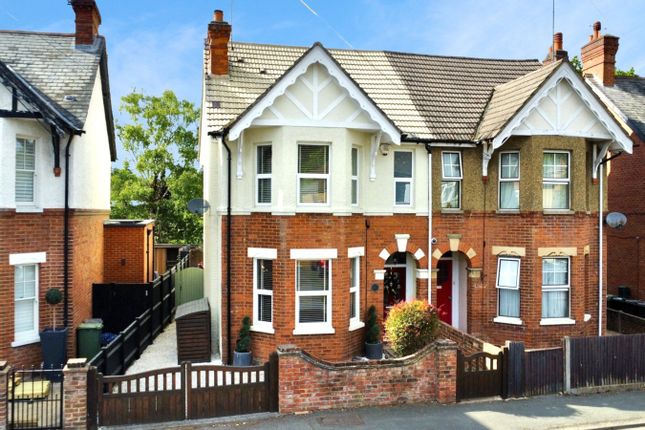 Gordon Avenue, CAMBERLEY GU15 4 bed semi