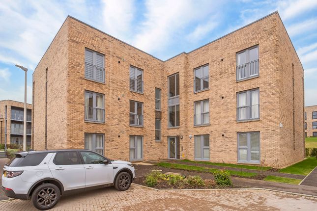 1/4 Poppy Cruick, Edinburgh, EH4 8FL 2 bed flat for sale