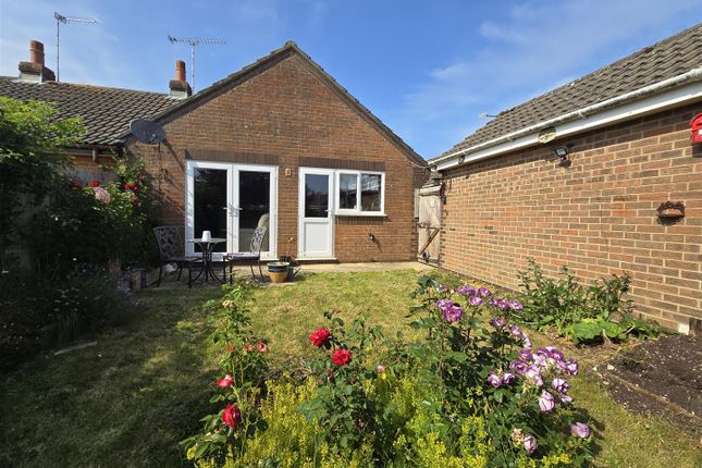 2 bedroom semi-detached bungalow for sale