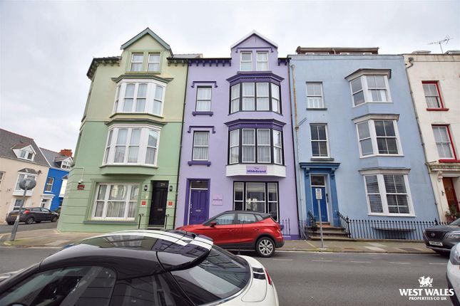 12 bed hotel
