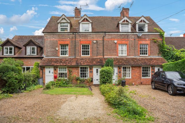 Finch Lane, Amersham... 3 bed terraced house for sale