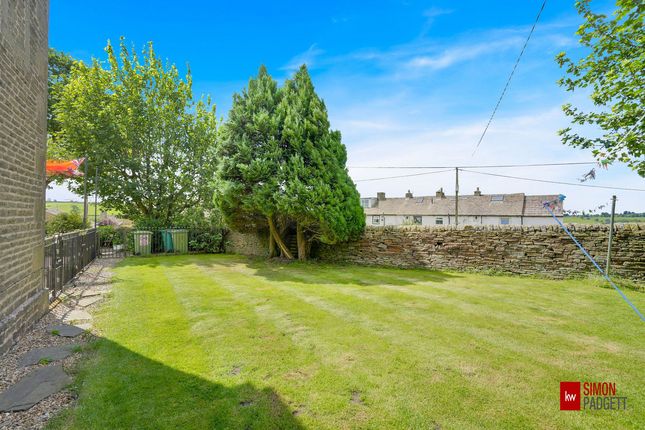 Southfield Lane, Burnley, BB10 4 bed detached house for sale