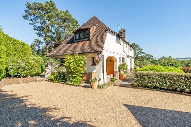 Sandgate Lane, Storrington, RH20 4 bed detached house for sale