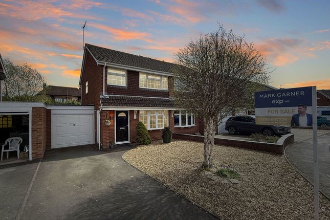 3 bedroom semi-detached house for sale