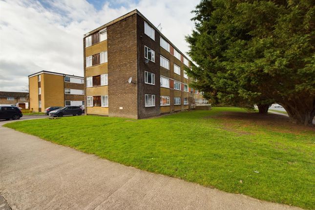 Winchester House, Aylesbury HP21 2 bed apartment for sale
