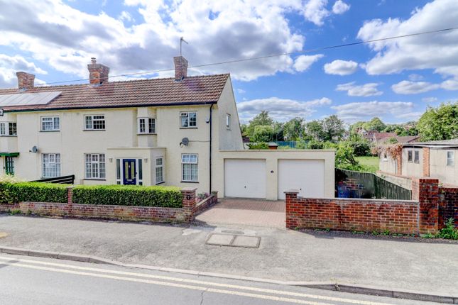 Chestnut Avenue, Buckinghamshire HP11 3 bed semi