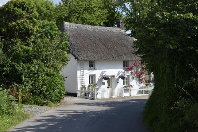 2 bed detached house