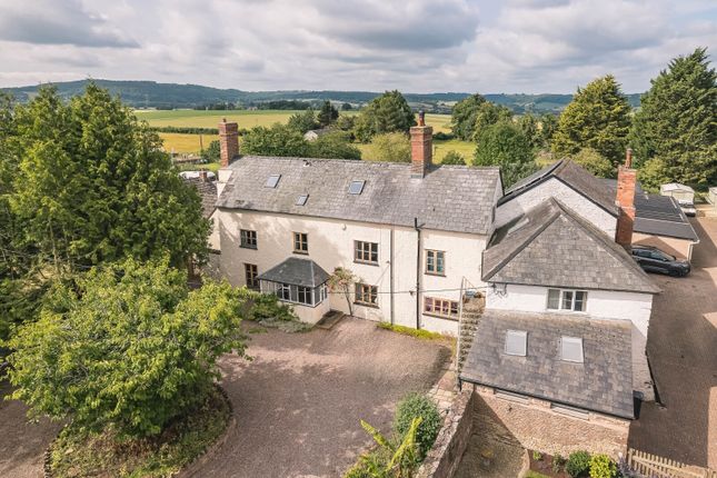 8 bedroom detached house for sale