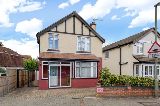 Monument Road, Weybridge, KT13 3 bed detached house for sale