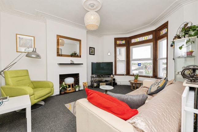 4 bedroom end of terrace house for sale