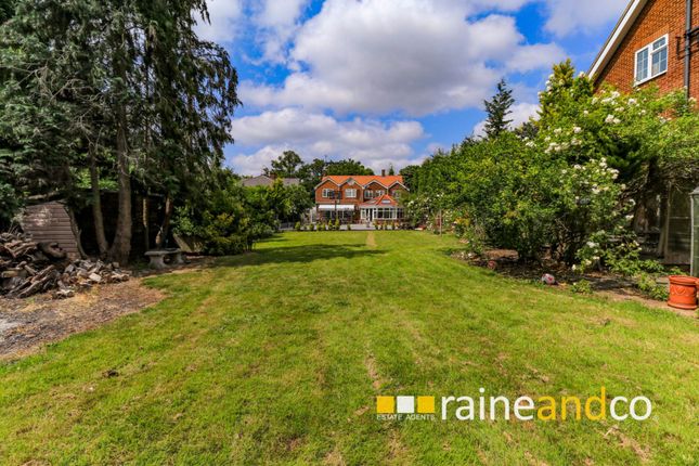 St Albans Road West, Hatfield 4 bed detached house for sale