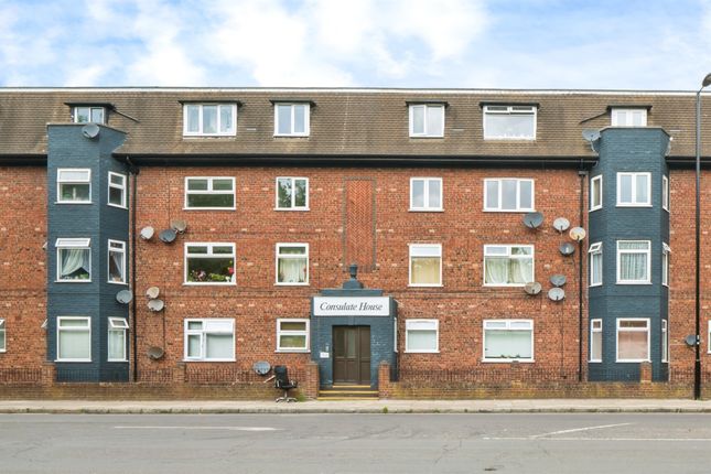 2 bedroom flat for sale
