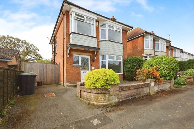 Burcombe Road, Bournemouth BH10 3 bed detached house for sale