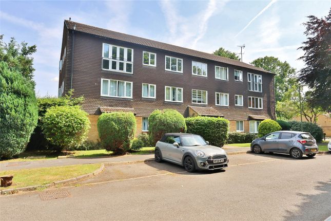 Hallington Close, Goldsworth Park... 2 bed penthouse for sale