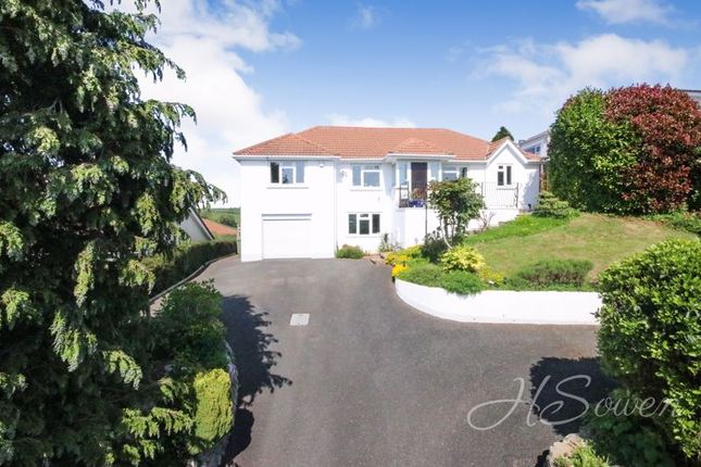 4 bed detached house
