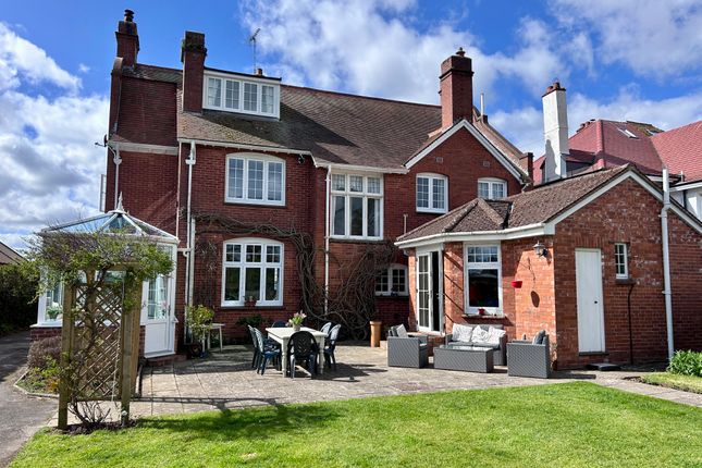Exeter Road, Exmouth EX8 6 bed detached house for sale