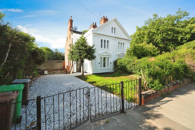 5 bedroom semi-detached house for sale