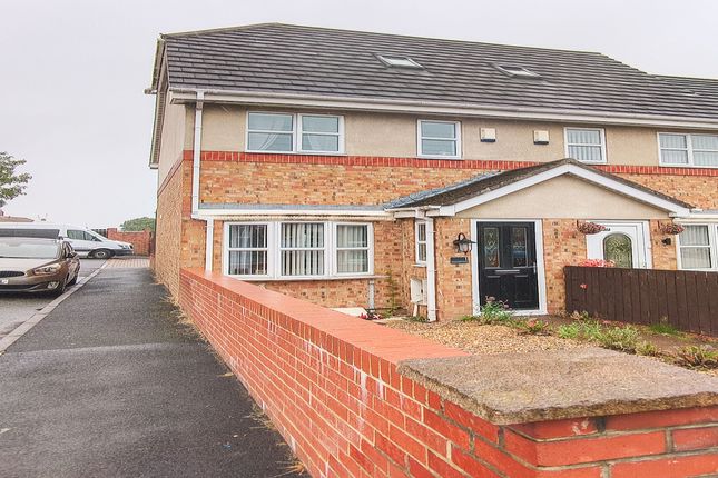 Heatherlea Place, Washington NE37 3 bed end of terrace house for sale