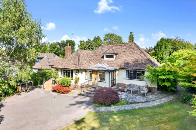 Chalk Lane, East Horsley, KT24 3 bed detached house for sale