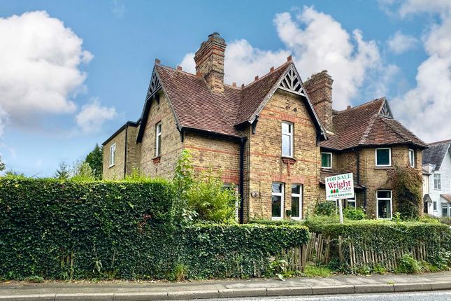 Dunmow Road, Hatfield Broad Oak... 3 bed semi