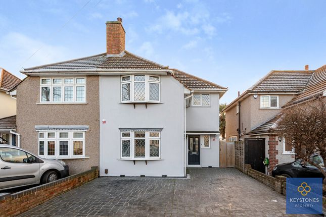 Mawney Road, Romford, RM7 3 bed semi