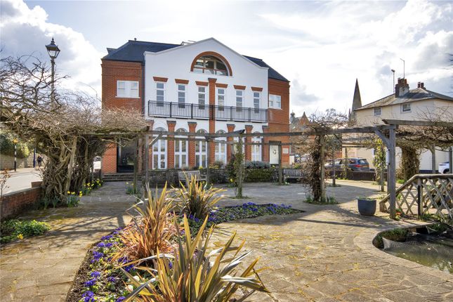 Dartford Road, Sevenoaks, Kent, TN13 2 bed apartment for sale