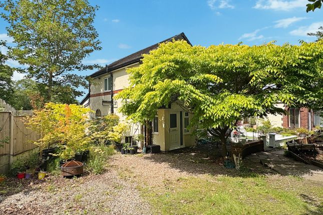 Breaktemper, Westhoughton, BL5 2 bed end of terrace house for sale