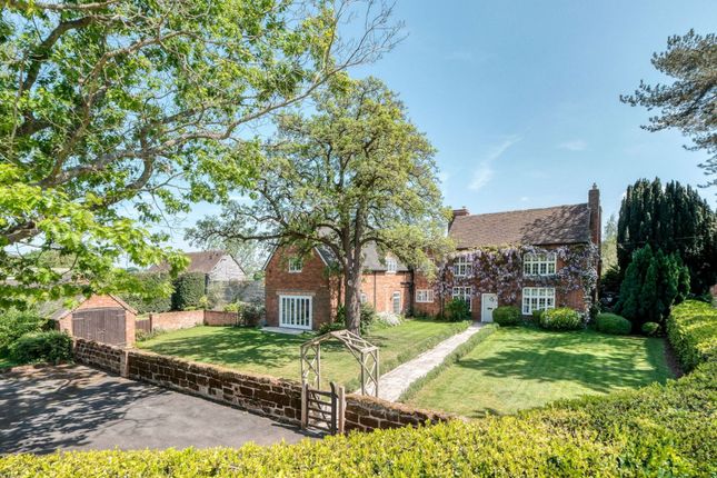 Harvington Hall Lane, Harvington, DY10 5 bed detached house for sale