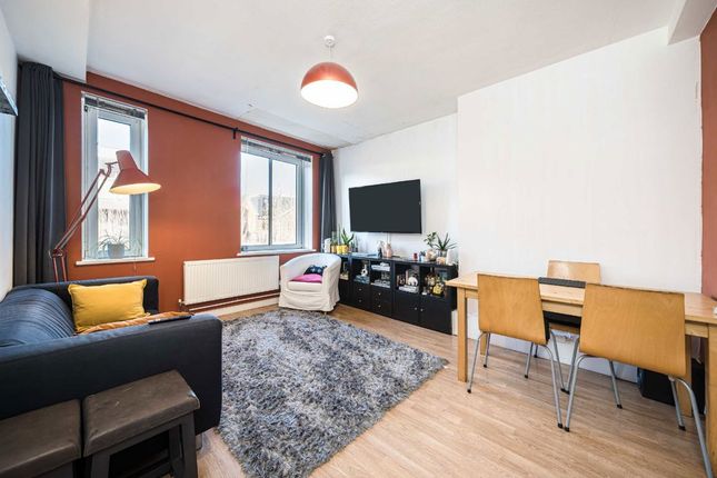 West Lane, London SE16 2 bed flat for sale