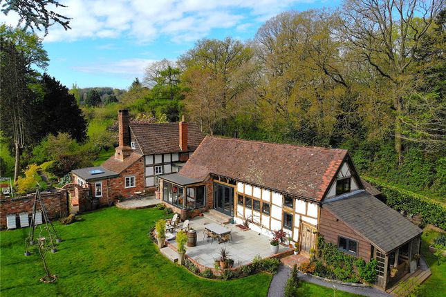 Pixley, Ledbury, Herefordshire, HR8 4 bed detached house for sale