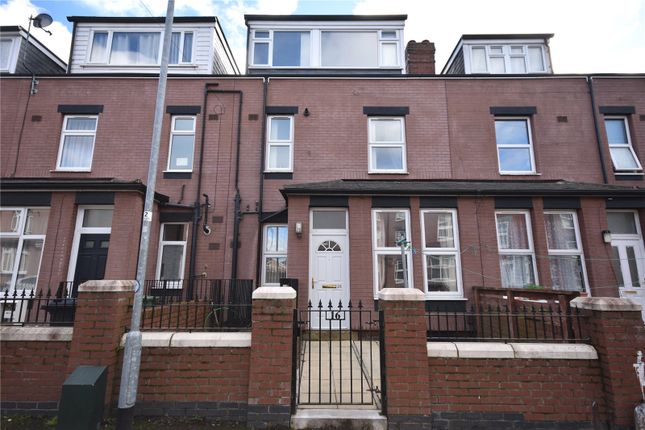 Copperfield Grove, Leeds 3 bed terraced house for sale